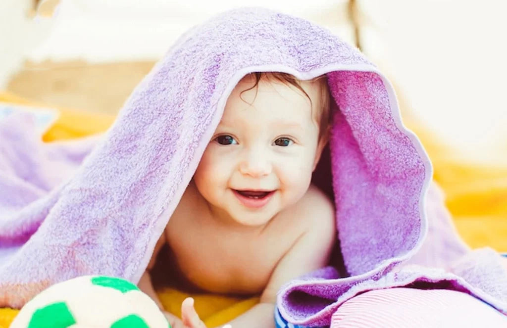 5 Creative Ways to Keep Your Baby Happy and Hydrated.