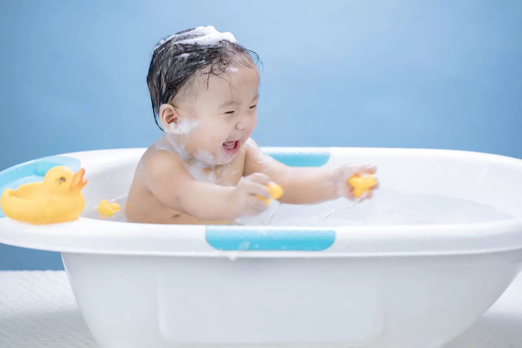 A Complete Baby Bath Guide for New Born Baby | Pediatrician Approved