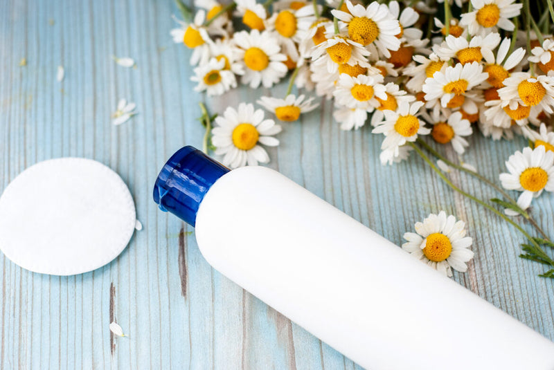 10 Ingredients to Avoid in Baby Products